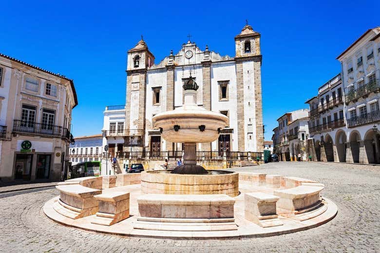 Plaza de Giraldo, Évora