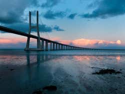 Puente Vasco da Gama
