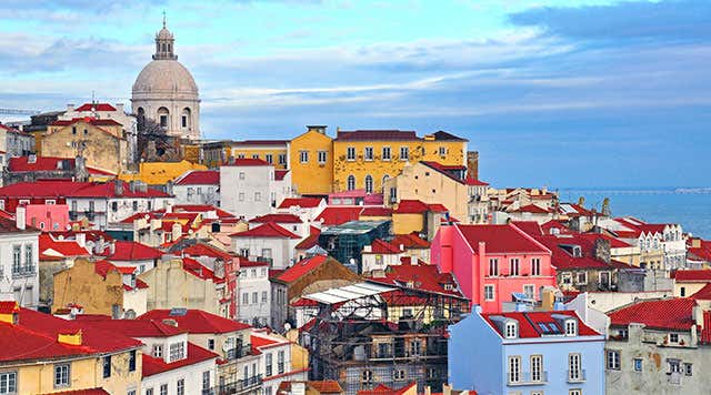 https://www.disfrutalisboa.com/f/portugal/lisboa/guia/alfama-m.jpg