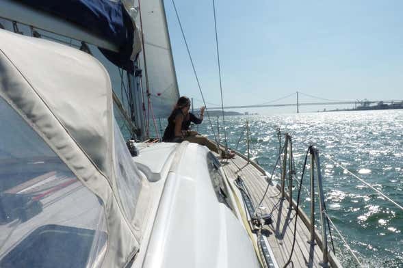 Paseo en velero por Lisboa